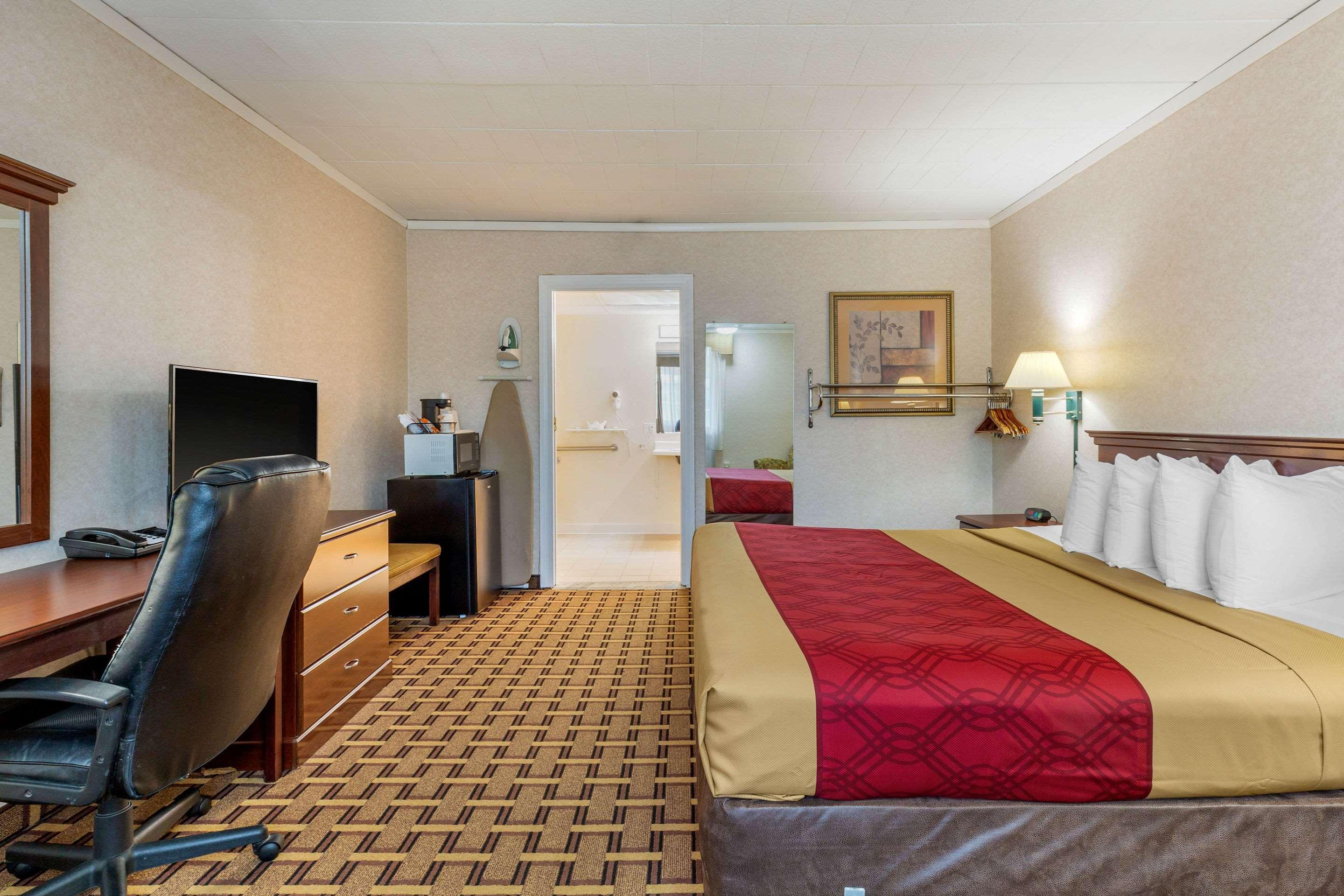 Rodeway Inn Mystic Εξωτερικό φωτογραφία